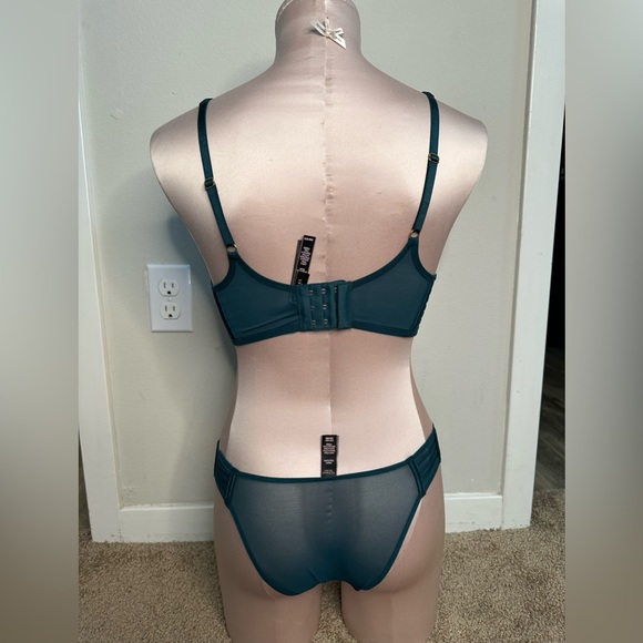 Green mesh set - Picture 2 of 3